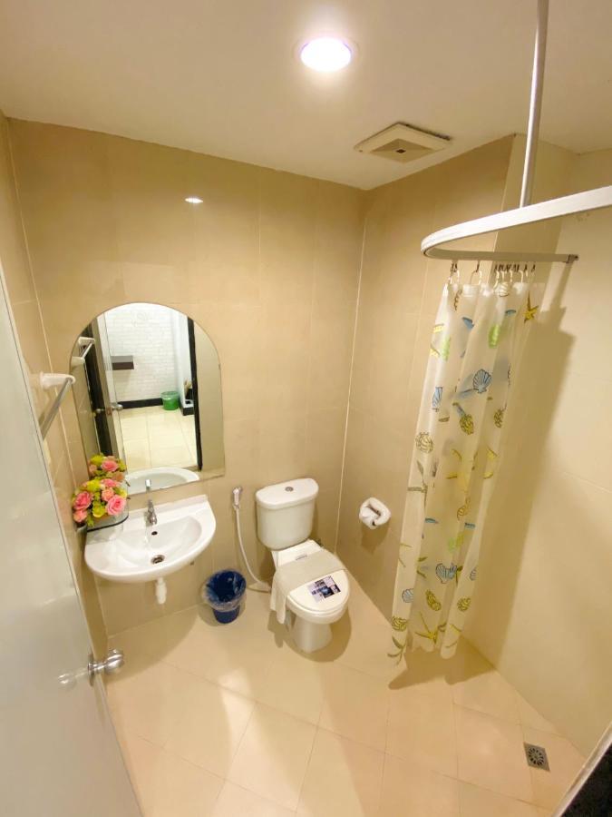 Polkadot Hostel Пхітсанулок Екстер'єр фото