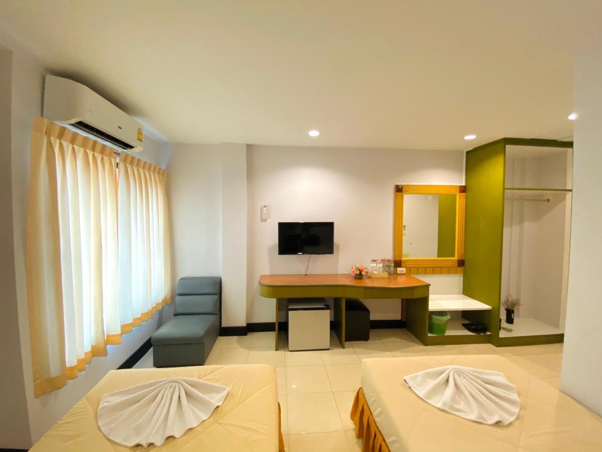 Polkadot Hostel Пхітсанулок Екстер'єр фото